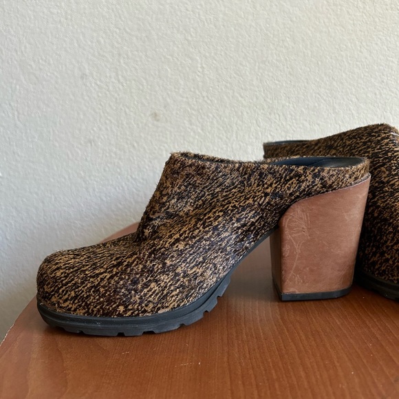 Naked Feet Proper Heeled Mule Calf Fur Brown Black Size 7 Women's Business Party - Picture 5 of 13